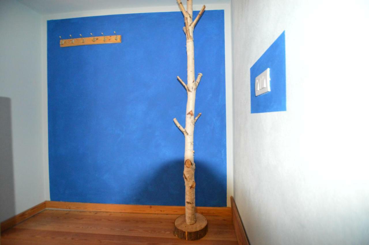 Rustico Giulietta E Romeo Villa Colico Luaran gambar
