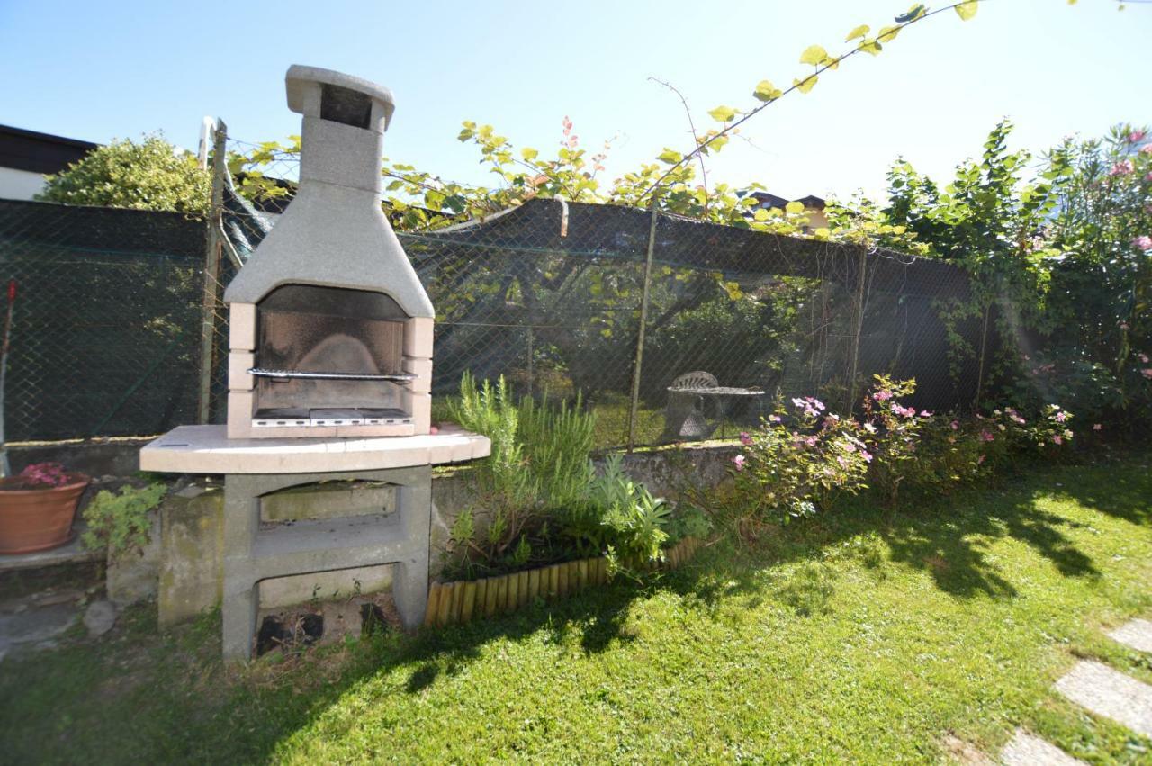 Rustico Giulietta E Romeo Villa Colico Luaran gambar