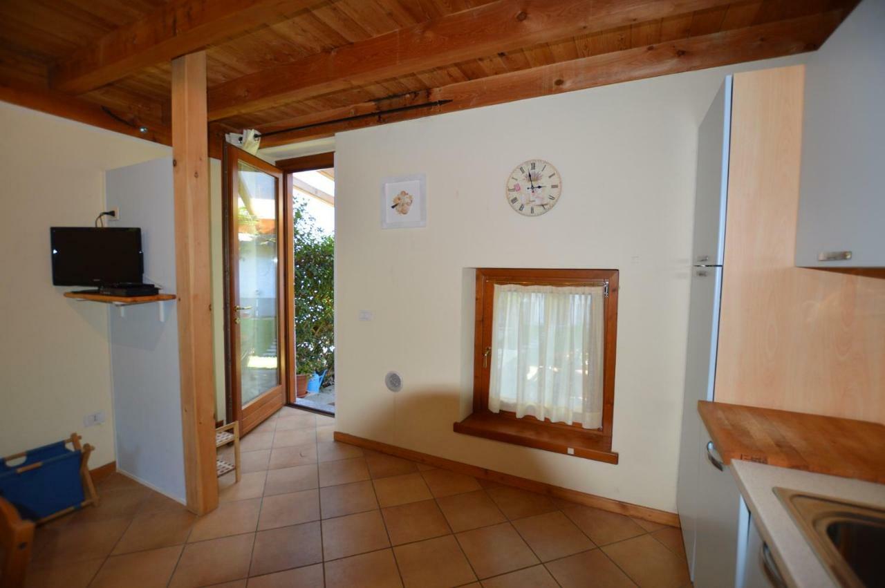 Rustico Giulietta E Romeo Villa Colico Luaran gambar