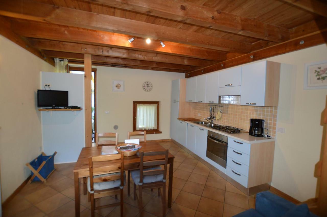 Rustico Giulietta E Romeo Villa Colico Luaran gambar